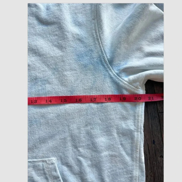 Faherty Tie Dye Fleece Hoodie Size M Women's Blue White 100% Cotton Loungewear - Picture 5 of 7